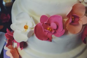 Orchideen aus Blütenpaste Hochzeitstorte