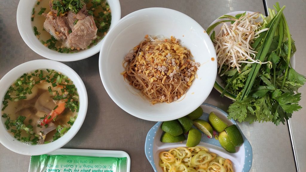 vietnamesische Nudelsuppe