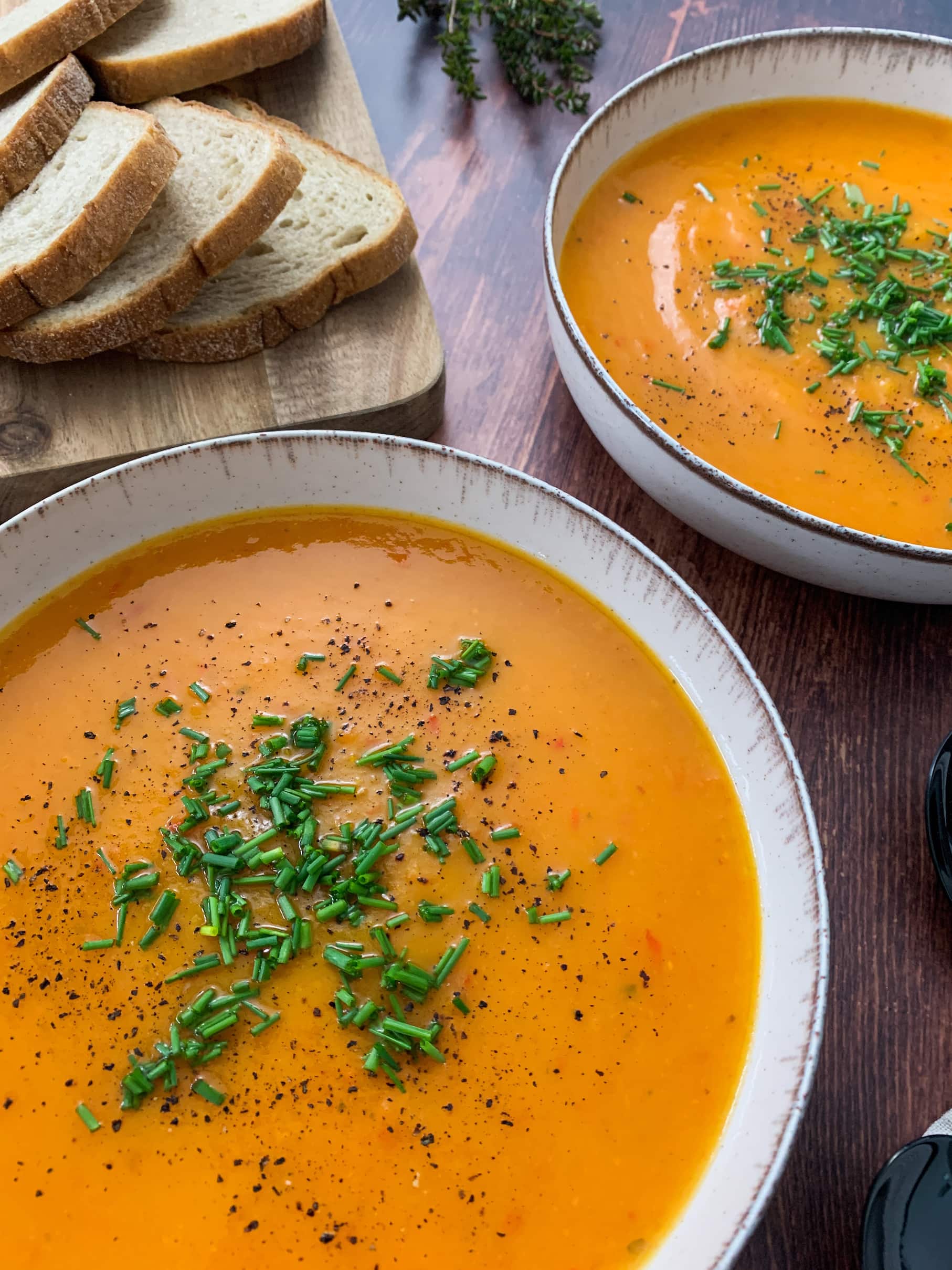 Scharfe Kürbissuppe mit Möhren &amp; Paprika - Mimi &amp; Rose Food Love