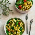 einfaches Nudelrezept mit Gemüse und Bärlauch