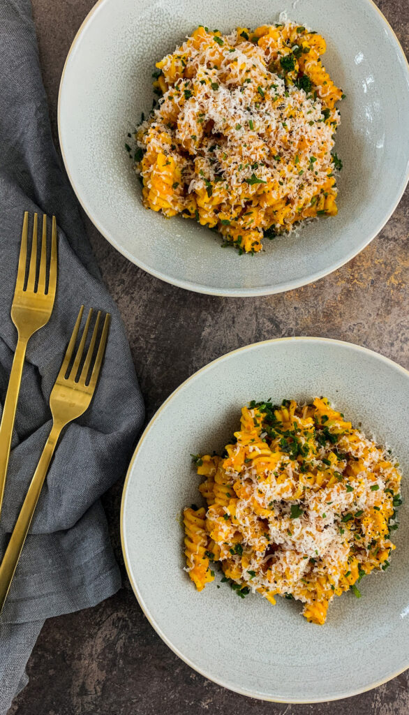 Cremige Kürbis-Pasta mit Parmesan