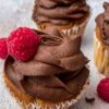 Himbeer-Schoko-Cupcakes