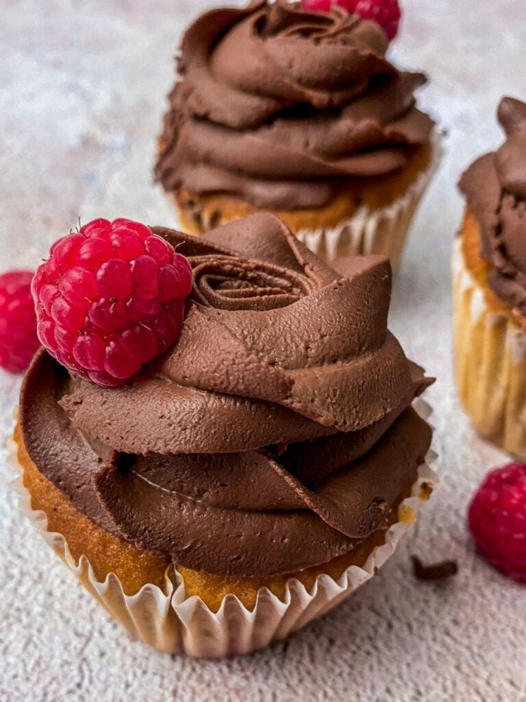 Himbeer-Schoko-Cupcakes