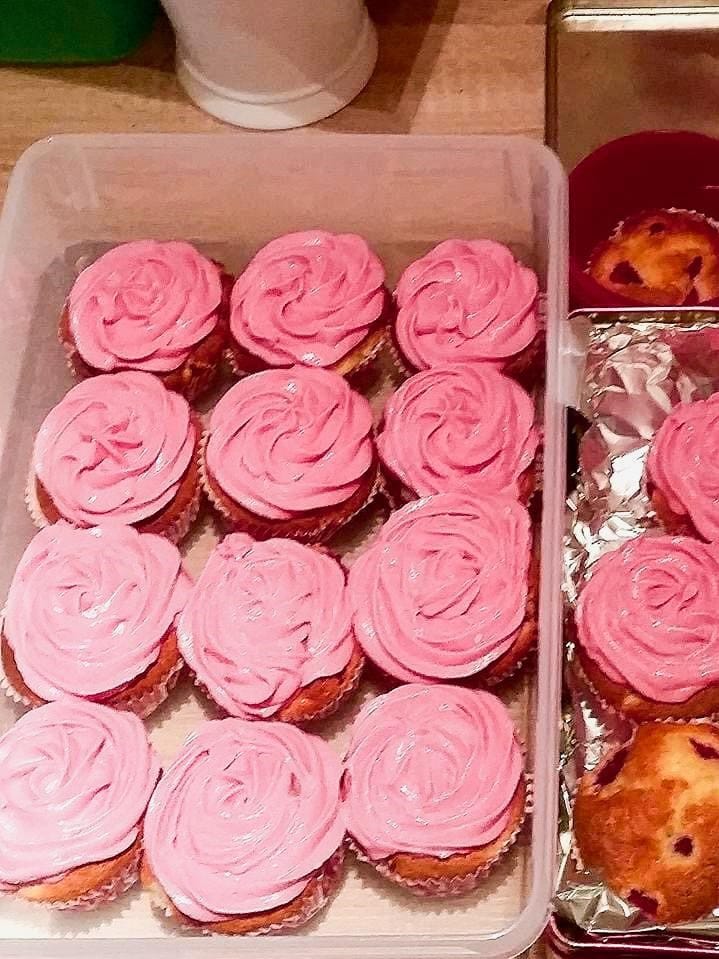 rosa Himbeer-Cupcakes