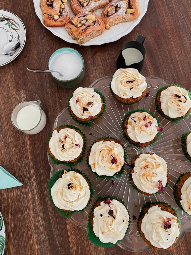 vegane Möhren-Cupcakes mit Zitronenfrosting