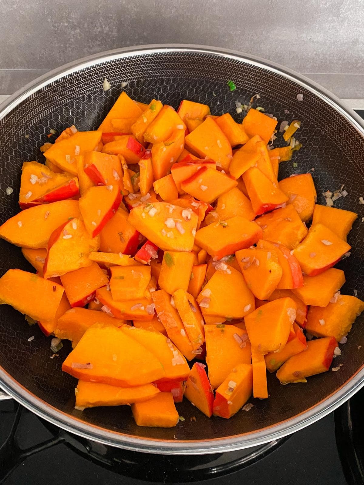 Bí xào tỏi – Gebratener Kürbis mit Knoblauch: vietnamesische ...