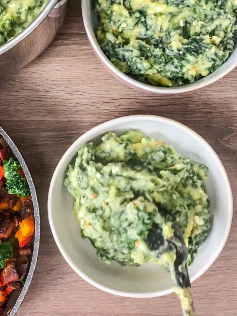 Grünkohl-Kürbis-Kartoffelbrei mit Bergwurst