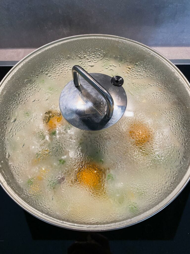 Cháo Gà, vietnamesische Reissuppe mit Hühnchen - einfaches, authentisches Rezept