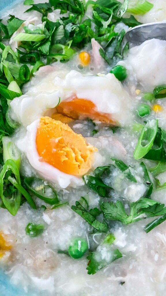 Cháo Gà, vietnamesische Reissuppe mit Hühnchen - einfaches, authentisches Rezept