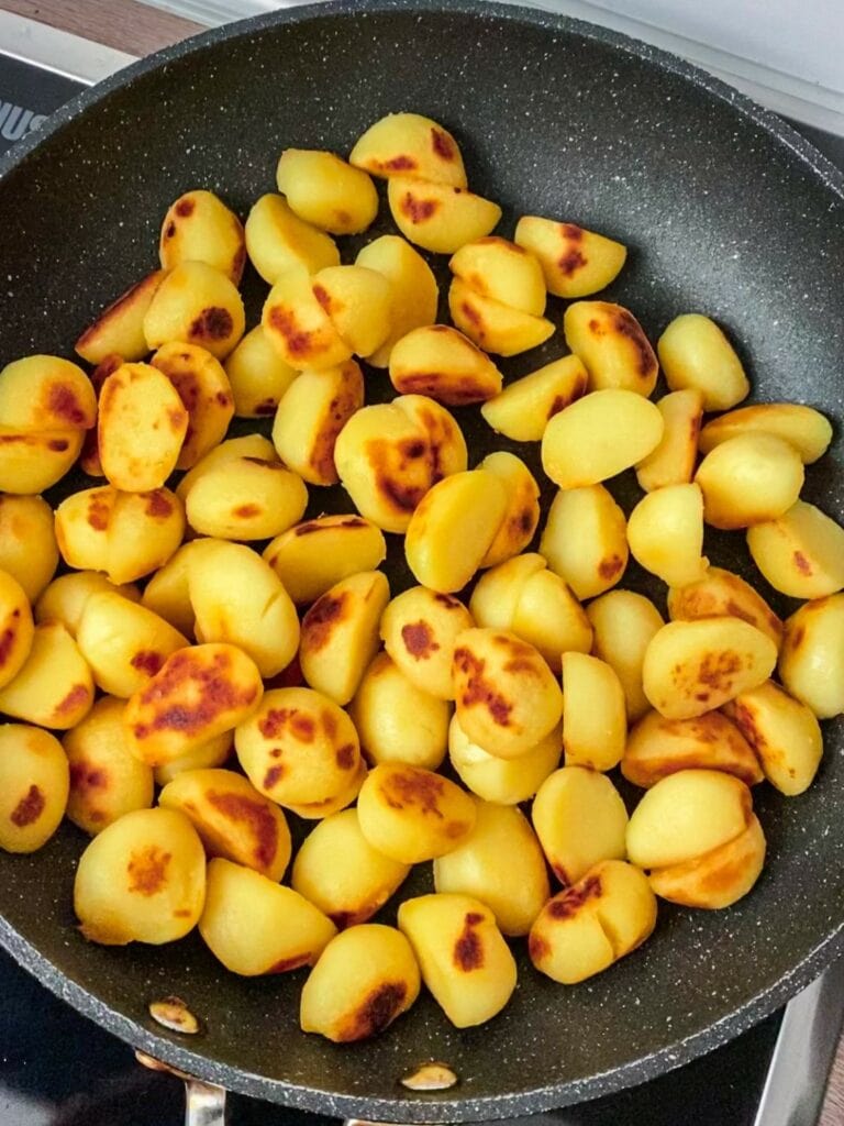 Grünkohl Pfanne mit Kürbis, Mettenden und Knödeln - schnelle Feierabendküche Rezept