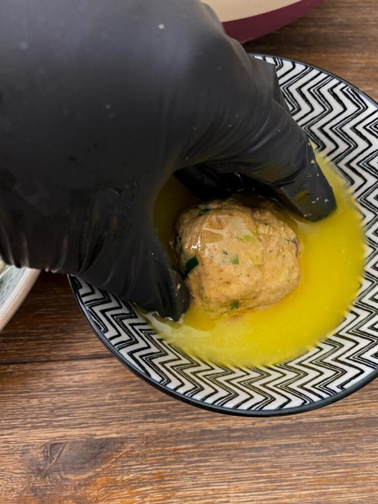 Würzige Brötchen-Sonne mit Lauch, Parmesan und getrockneten Tomaten