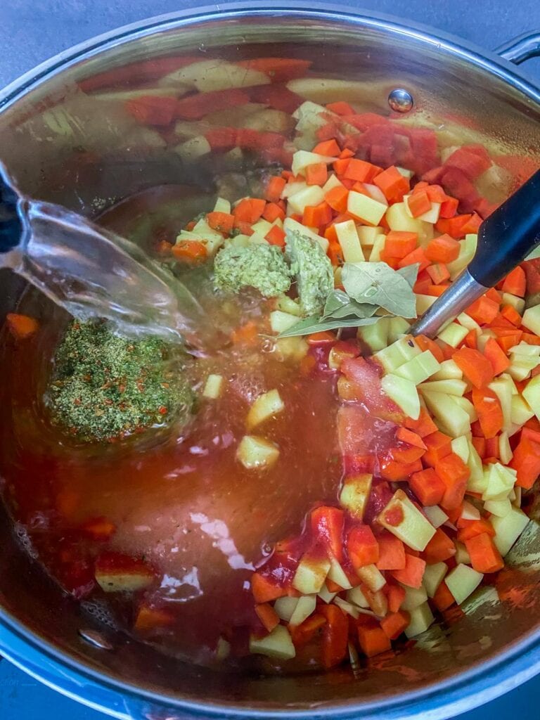 Einfacher Eintopf mit Gemüse Rezept