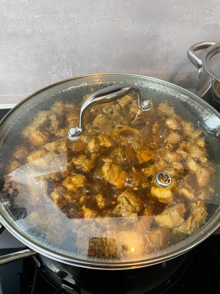 Thịt Kho Rezept