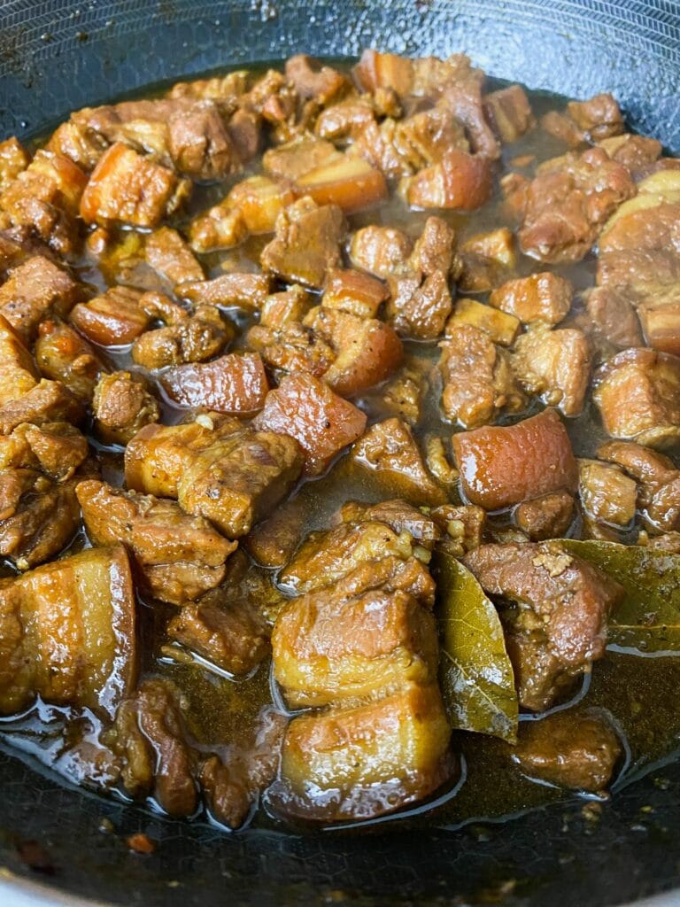 Thịt Kho Trứng Rezept