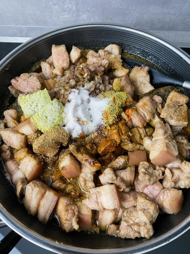 Thịt Kho Trứng Rezept