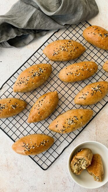 Piroschki mit Hackfuellung Rezept