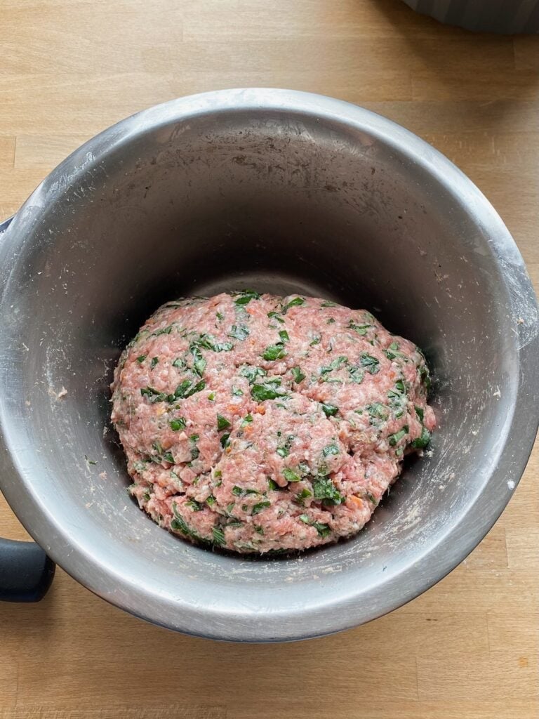 Chả Lá Lốt - vietnamesische Hackfleichröllchen in Pfefferblättern