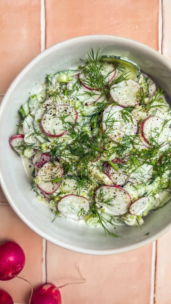 Gurken-Radieschen-Salat
