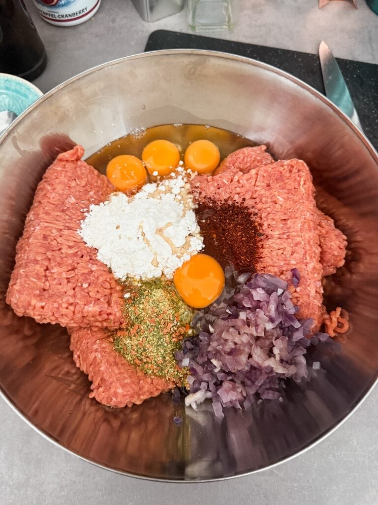 Hackbällchen in Tomatensauce einfaches Schritt-für-Schritt Rezept