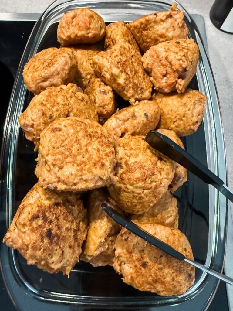 Hackbällchen in Tomatensauce Schritt-für-Schritt Rezept