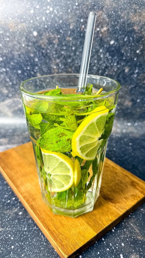 Frischer Minztee