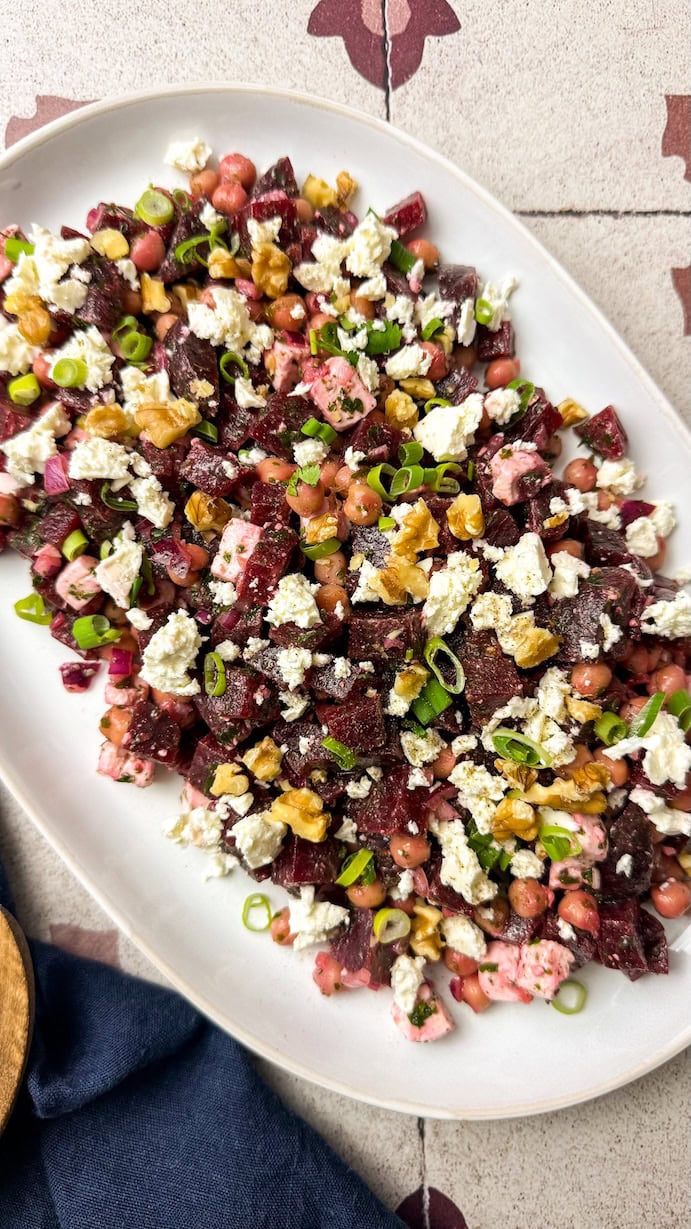 Rote Beetesalat mit Kichererbsen & Feta